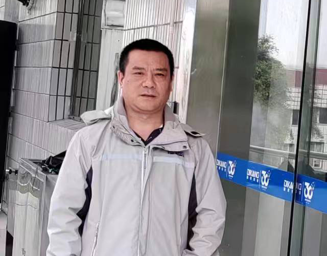 【中国尊龙凯时药业30周年人物专访】同心30载 同行中国尊龙凯时人——（三）邓入东：机会永远留给有准备的人